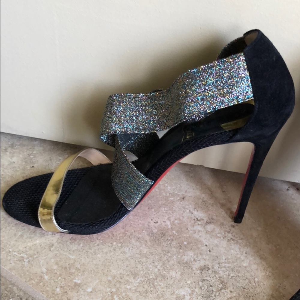 Christian Louboutin heels - Picture 4 of 10